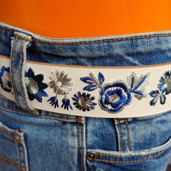 🆕 Lucky Brand floral embroidered belt size S - Picture 5 of 12